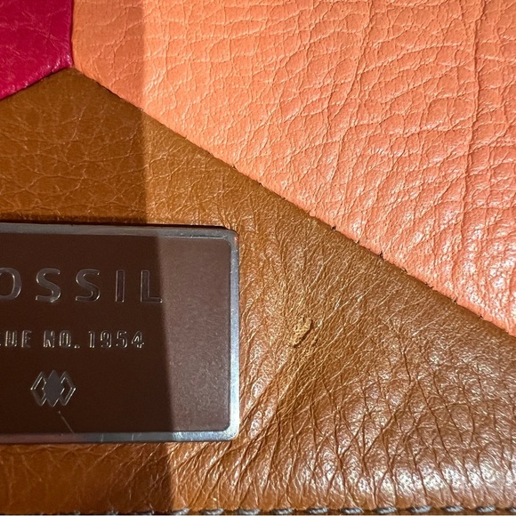 FOSSIL Cowhide Leather Trifold Color-block Wallet- Grey, Hot Pink, Peach, Brown - Picture 5 of 9